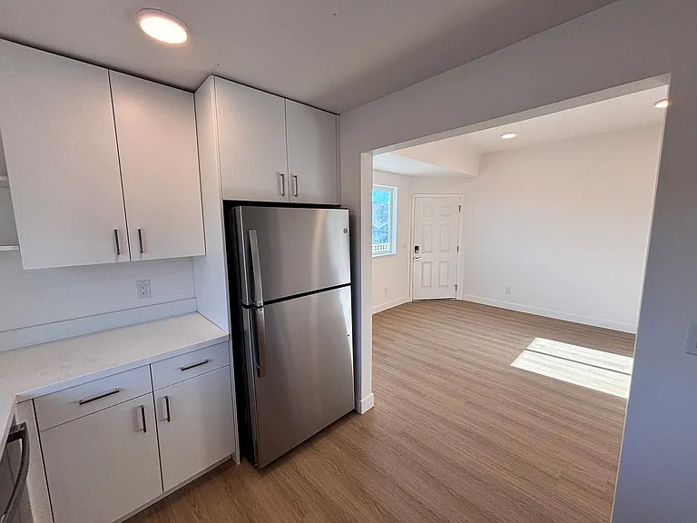 630 Harbour Way — Photo 24