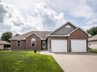 981 Owl Creek Pkwy, Odessa, MO 64076