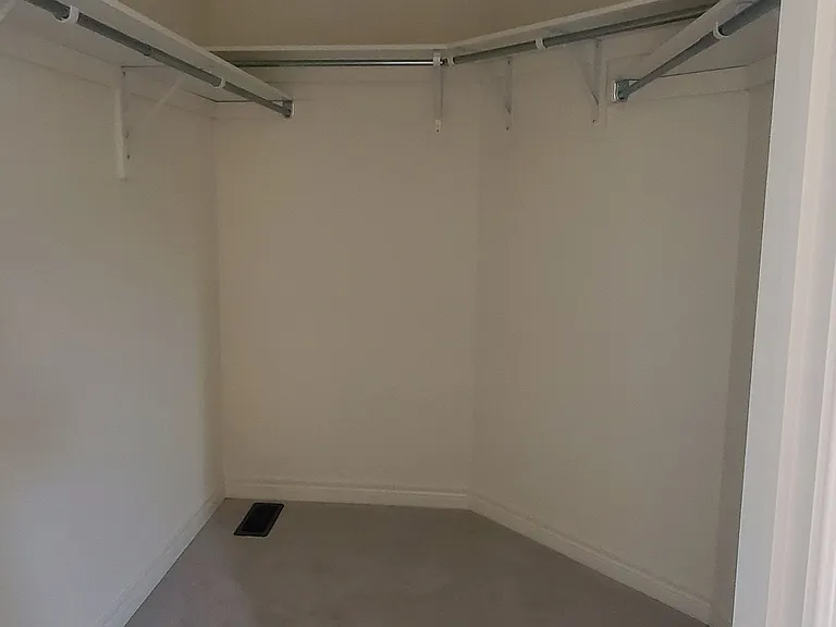 12 Lilestone Dr — Photo 12