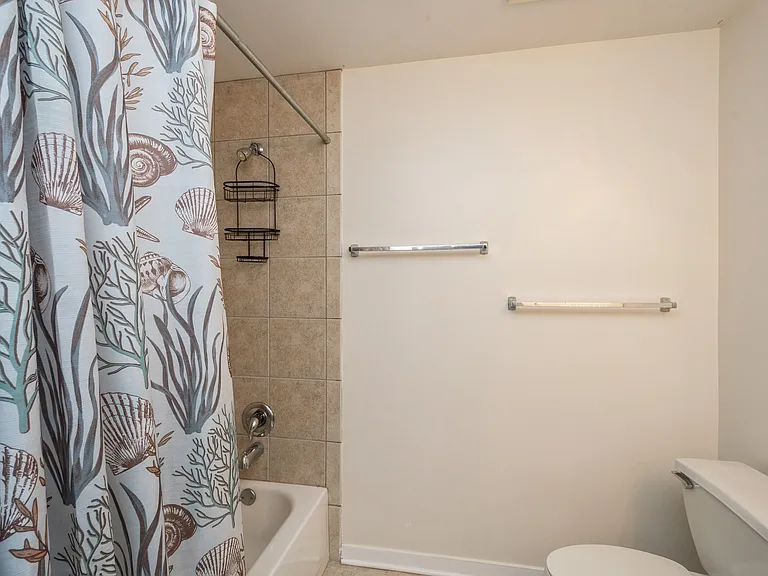 4350 N Broadway St #703 — Photo 11