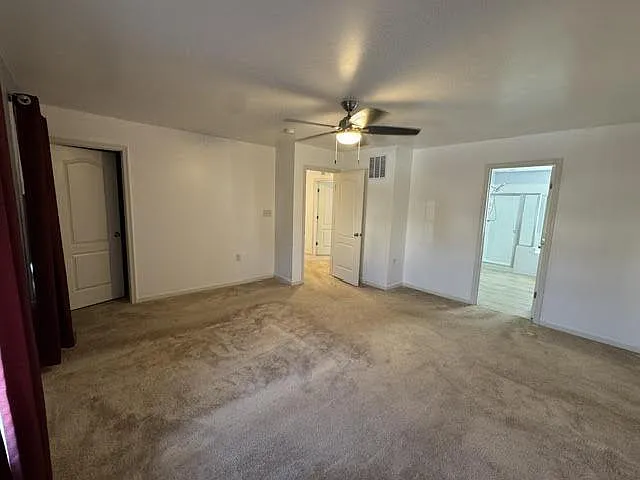 136 Alliance Ct — Photo 20