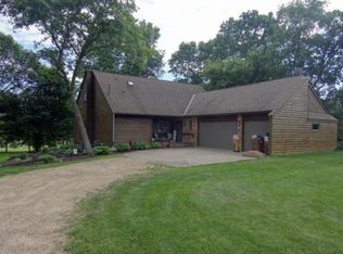 8065 59th St N, Lake Elmo, MN 55042