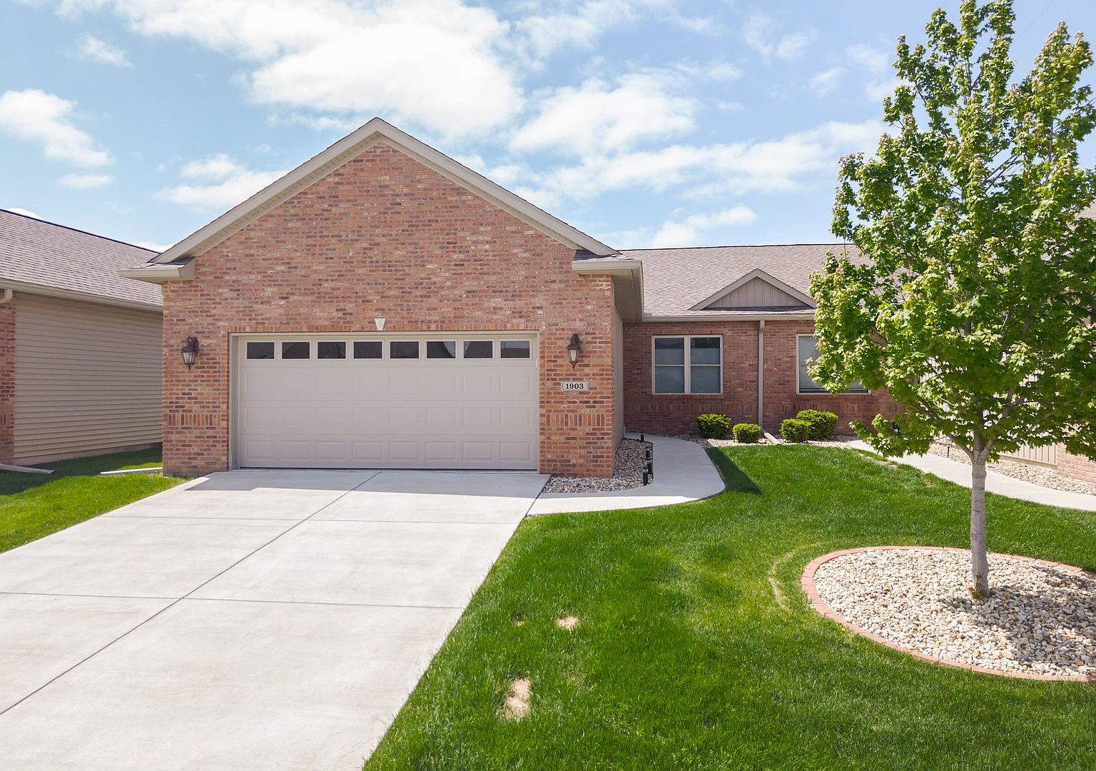 1903 Dunraven Rd