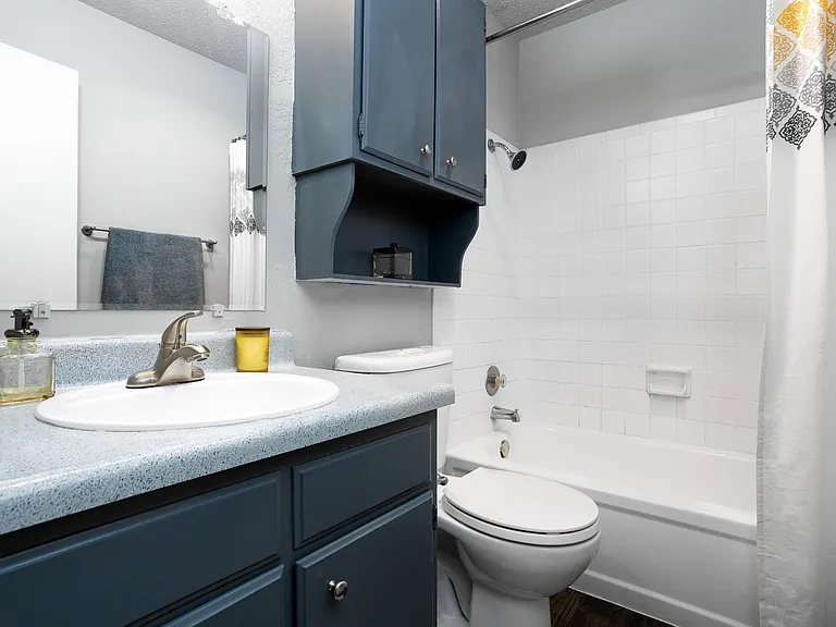 5300 NW Loop 410 — Photo 20