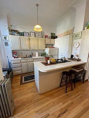 Rented by Realty Collective | media 9