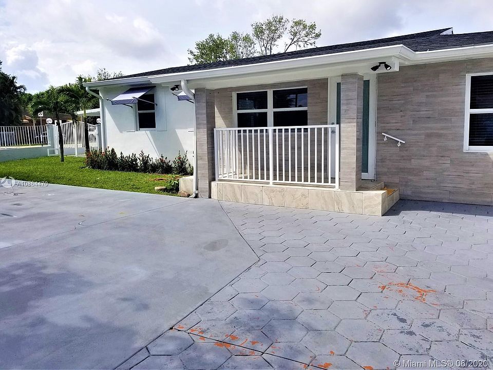 1st image of 400 Flagami Blvd Unit 400