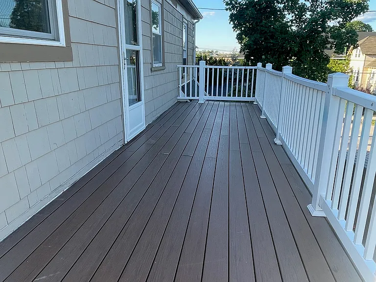 876 Main St #2 — Photo 8