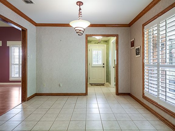 Breakfast Area in Kitchen