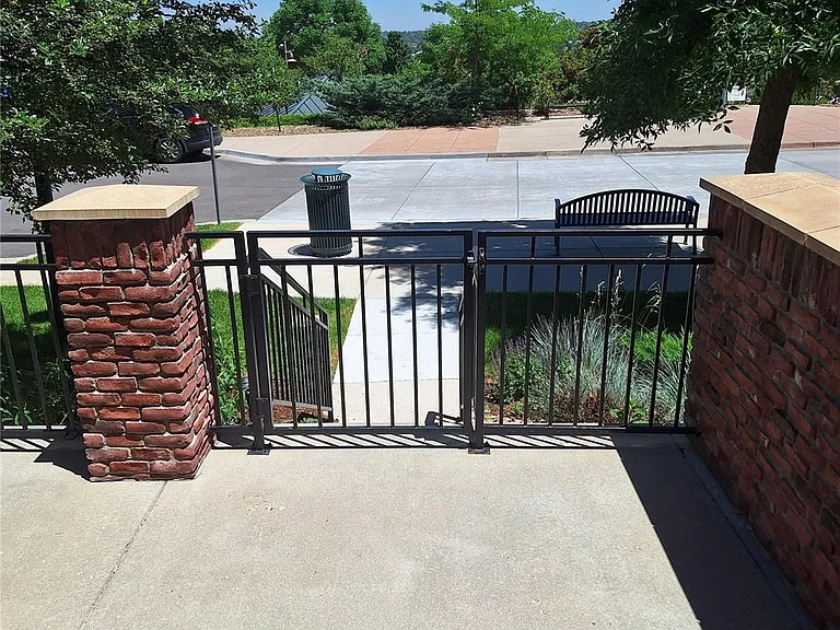 624 Green Ash St #G — Photo 26