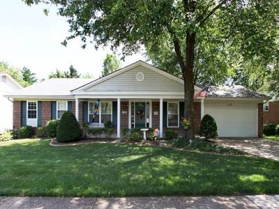 13276 Gateroyal Dr, Saint Louis, MO, 63131
