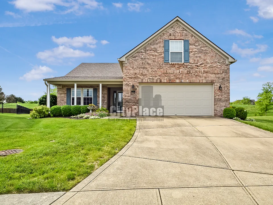 129 W Clear Lake Ct