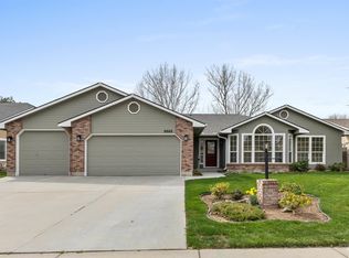 3555 W Woodmont Dr, Meridian, ID 83646