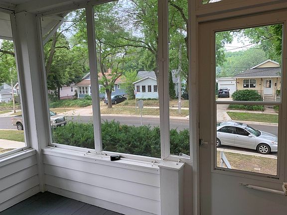5th image of 621 Cedar St