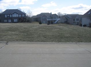 29 Sandstone Ct, Le Claire, IA 52753