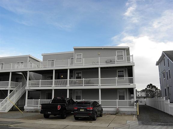 2nd image of 133 65th St #11