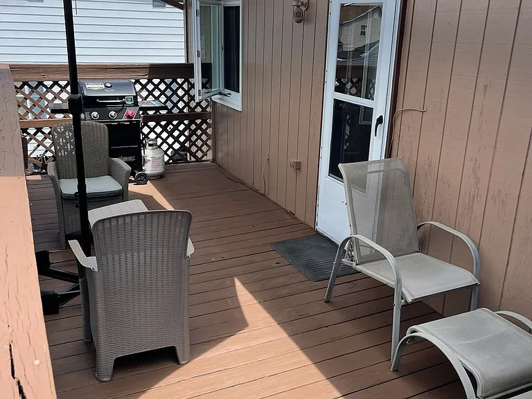136 Cherry St #D2 — Photo 8