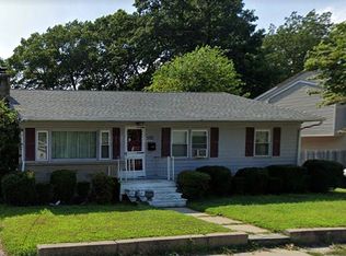 330 George Waterman Rd, Johnston, RI 02919