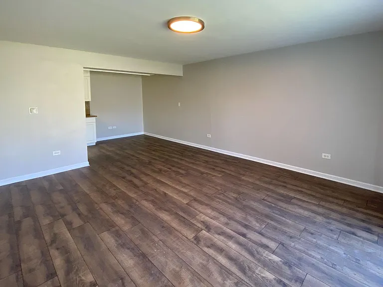 7410 Brookdale Dr #112 — Photo 6