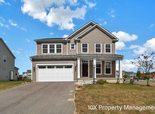 592 Courtright Dr E, Pickerington, OH 43147