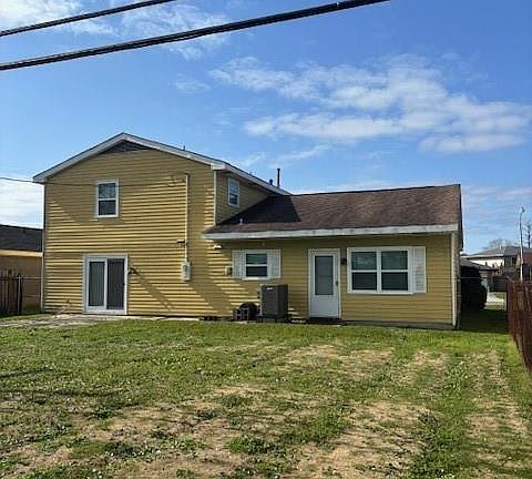 3rd image of 321 Brookmeade Dr