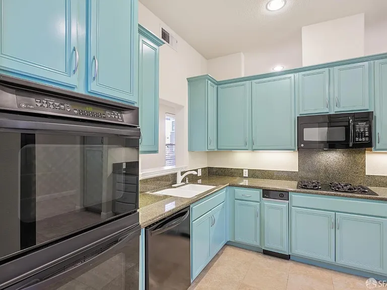 435 Sheridan Ave #201 — Photo 22