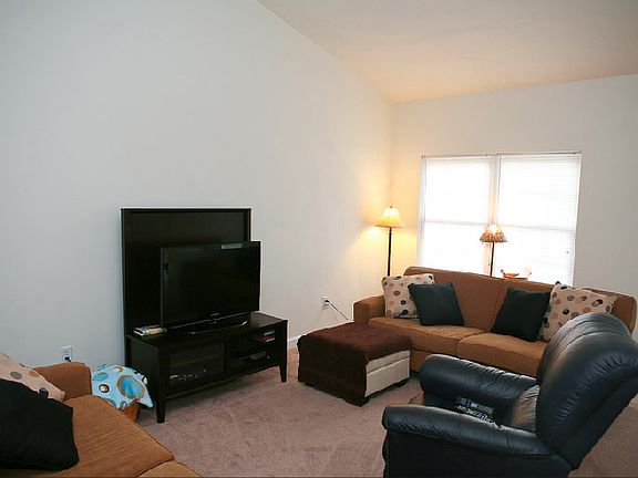 3rd image of 240 Slate Creek Dr