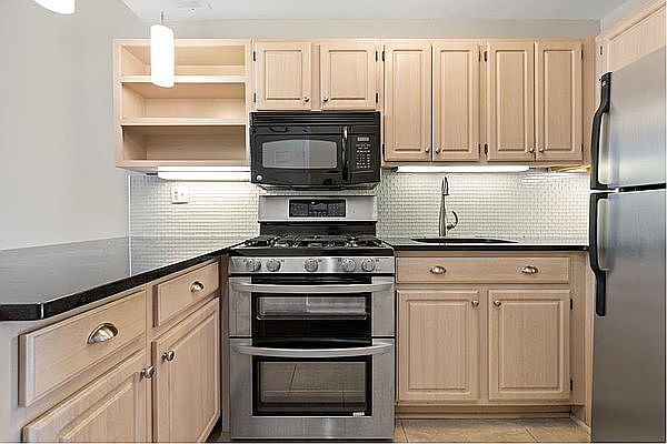 2nd image of 14 W 128th St APT 2