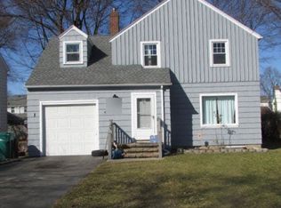 152 Burwell Rd, Rochester, NY 14617