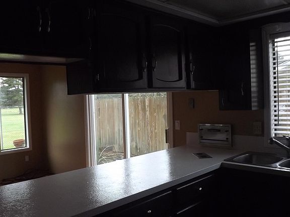 4th image of 4015 Rosewood St