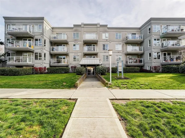 2647 Graham St #403, Victoria, BC V8T 3Y8