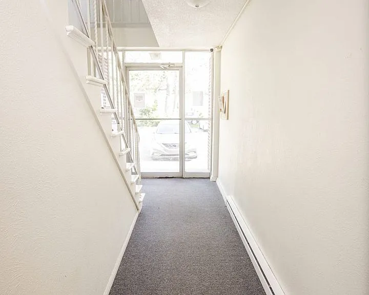 6730 Hill Ave — Photo 14