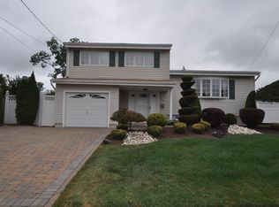 34 Karl Dr, Old Bridge, NJ 08857