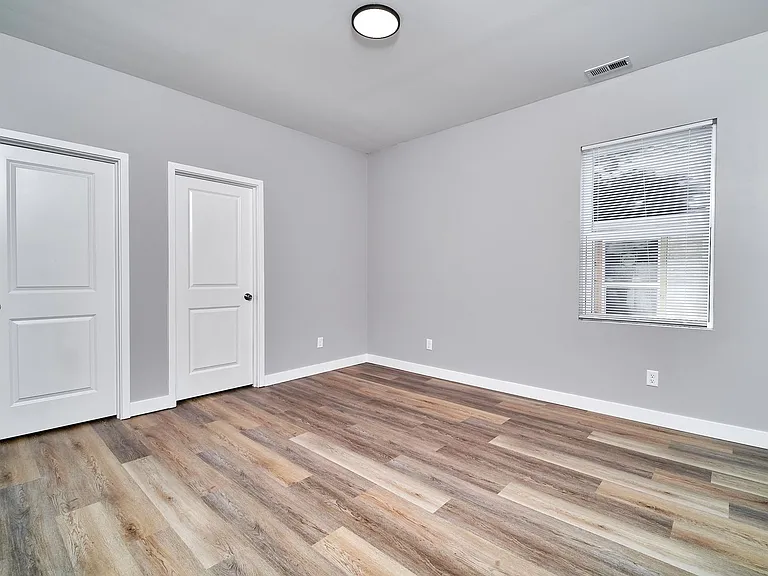 415 N Dequincy St — Photo 32