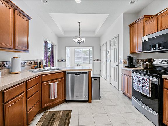 3rd image of 502 Terra Linda Ln