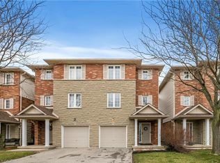 876 Golf Links Rd #16, Hamilton, ON L9K1M7
