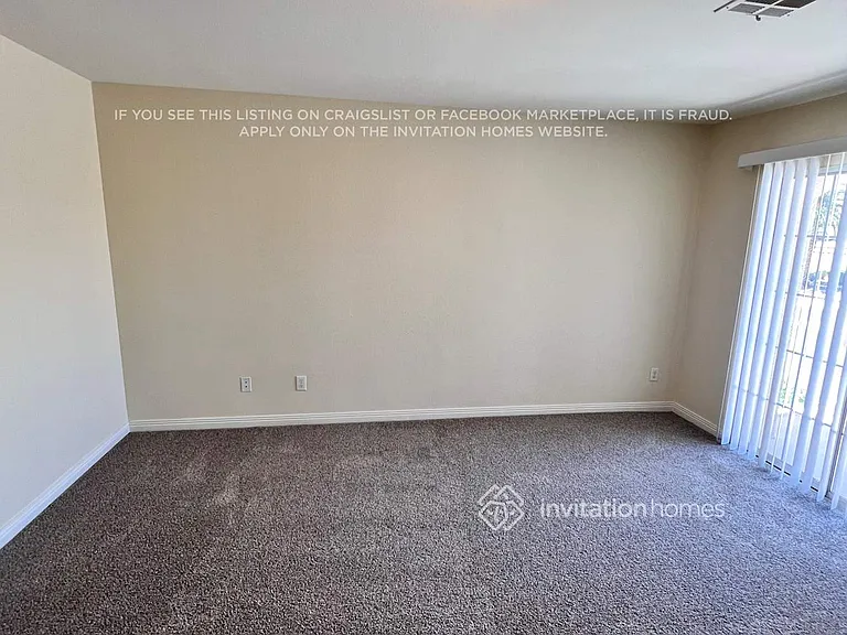 280 Plaza Carmelina Ct — Photo 16