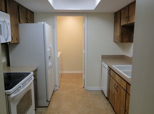 13610 S Village Dr APT 211, Tampa, FL 33618