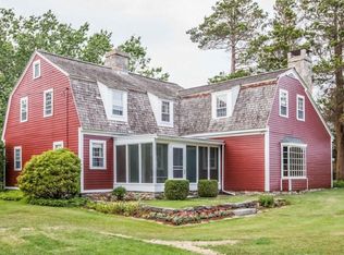 25 Middlefield St, Groton, CT 06340