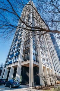 5445 N Sheridan Rd APT 3205, Chicago, IL, 60640