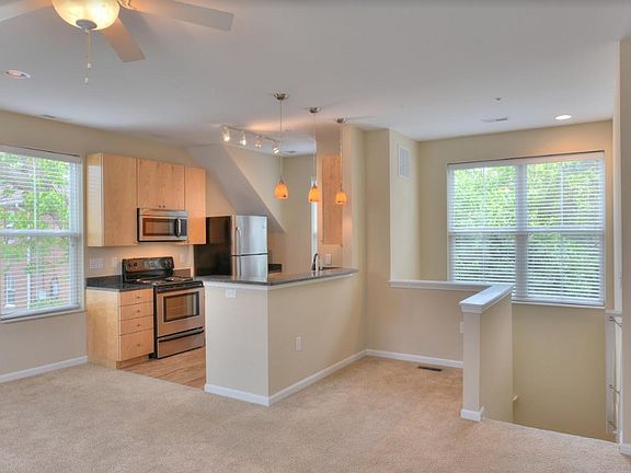 4th image of 1444 Chesapeake Ave