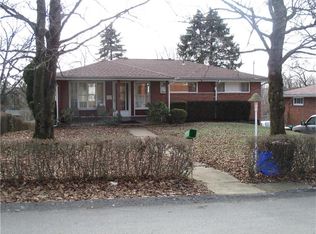 423 Valley View Dr, Monroeville, PA
