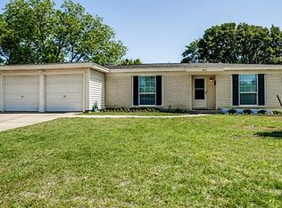 2454 Duringer Rd, Fort Worth, TX 76133