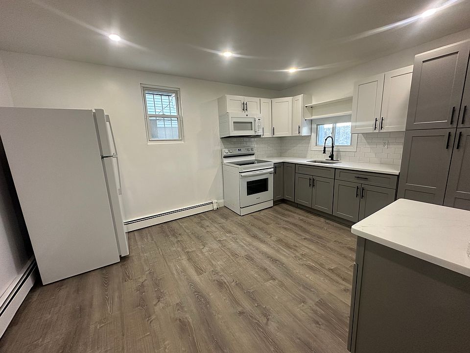 1st image of 19 Cooley Pl Floor 1