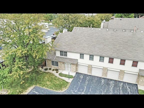 2nd image of 15506 Whitehall Ln