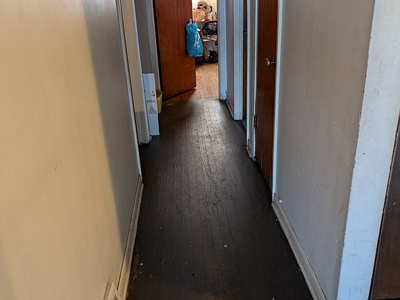 5th image of 14300 Avalon Ave