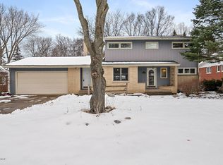 641 Seminole Dr, Fremont, MI 49412