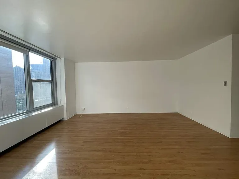 777 N Michigan Ave #1704 — Photo 9