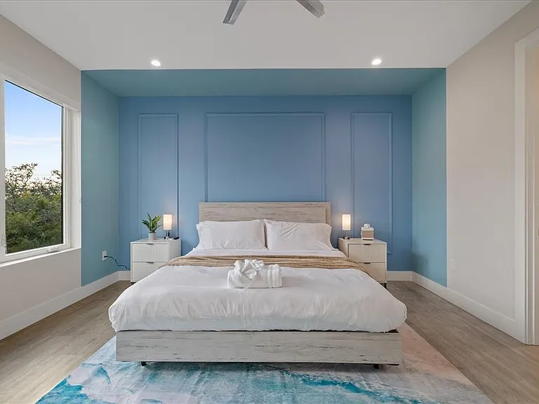 623 Petit Way — Photo 38