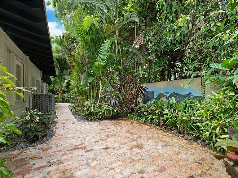 3797 El Prado Blvd — Photo 19