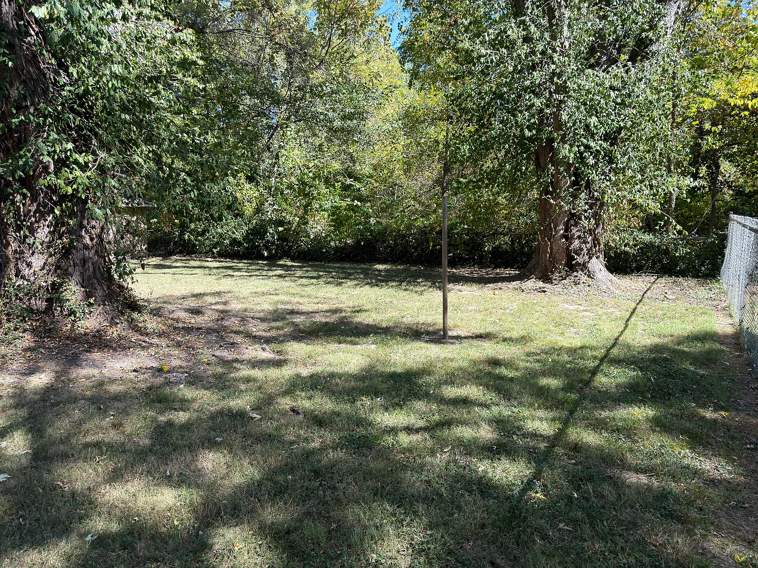 820 N Glenn Ave — Photo 2